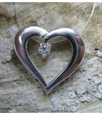 STYLISH STERLING SILVER PENDANT SOLID 925 HEART WITH CZ NEW