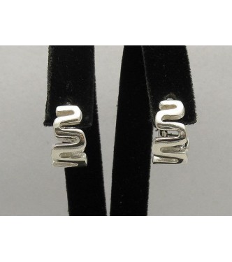 E000047 Stylish Sterling Silver Earrings 925
