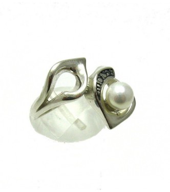 R001313 Stylish Sterling Silver Ring Hallmarked Solid 925 Pearl Handmade Nickel Free