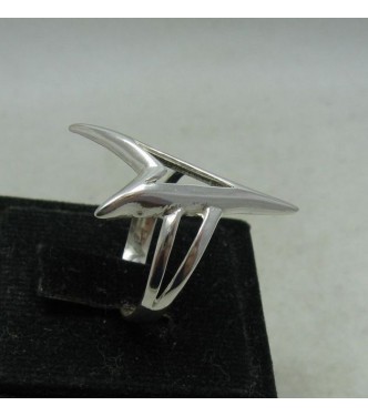R001173 Stylish Sterling Silver Ring Solid 925 V-shape Hallmarked Empress