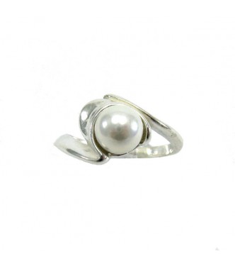 R000020 Stylish Sterling Silver Ring Hallmarked Solid 925 With 6mm Pearl Handmade