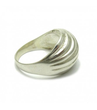 R000140 Stylish Sterling Silver Ring Genuine Stamped Solid 925 Perfect Quality Handmade